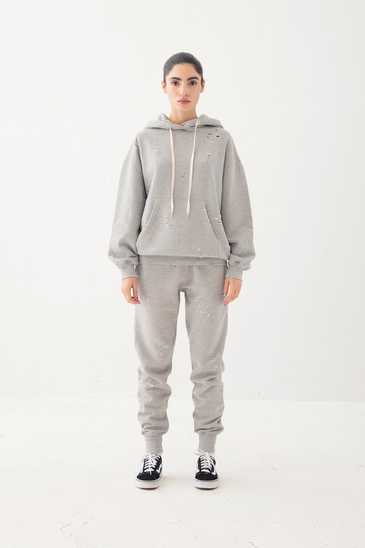 ICONIC - HOODIE SWEATER/RIBBED BAND PANTS